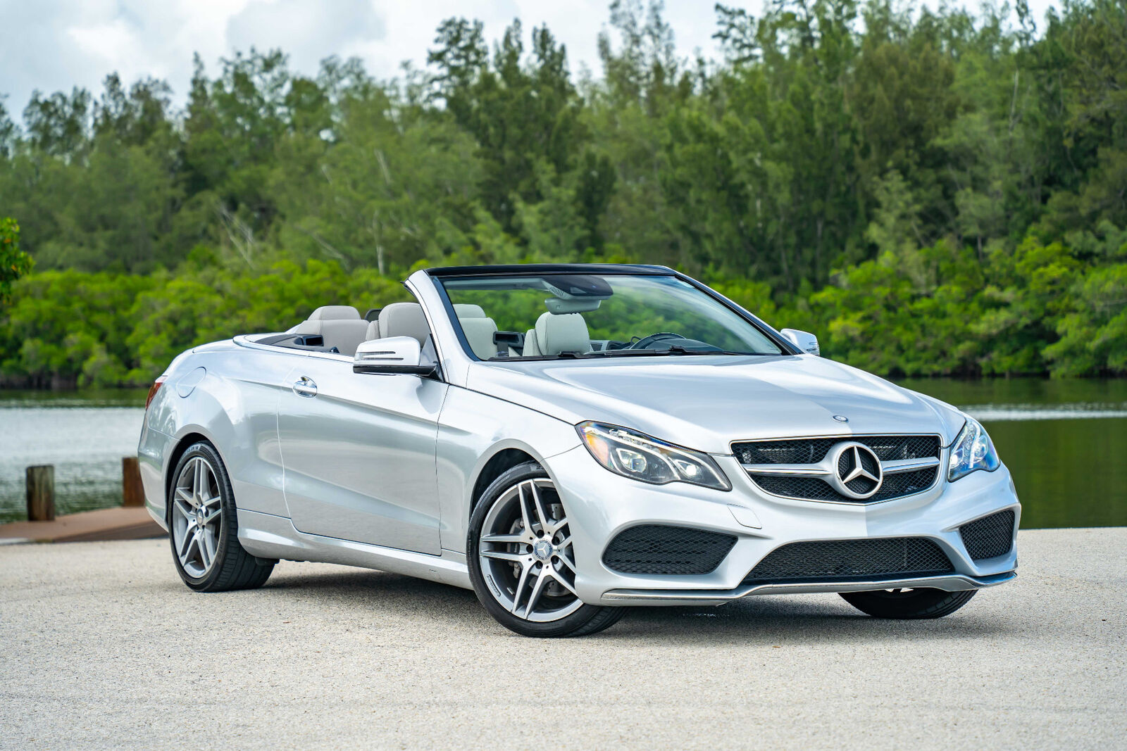 2016 MERCEDES-BENZ E-Class