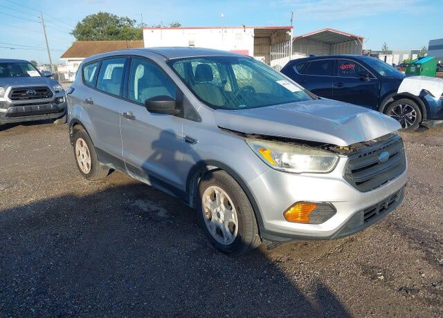2017 FORD Escape
