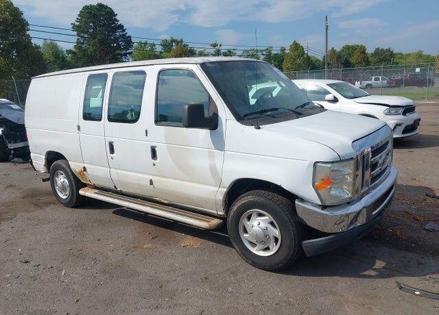 2013 FORD E-250