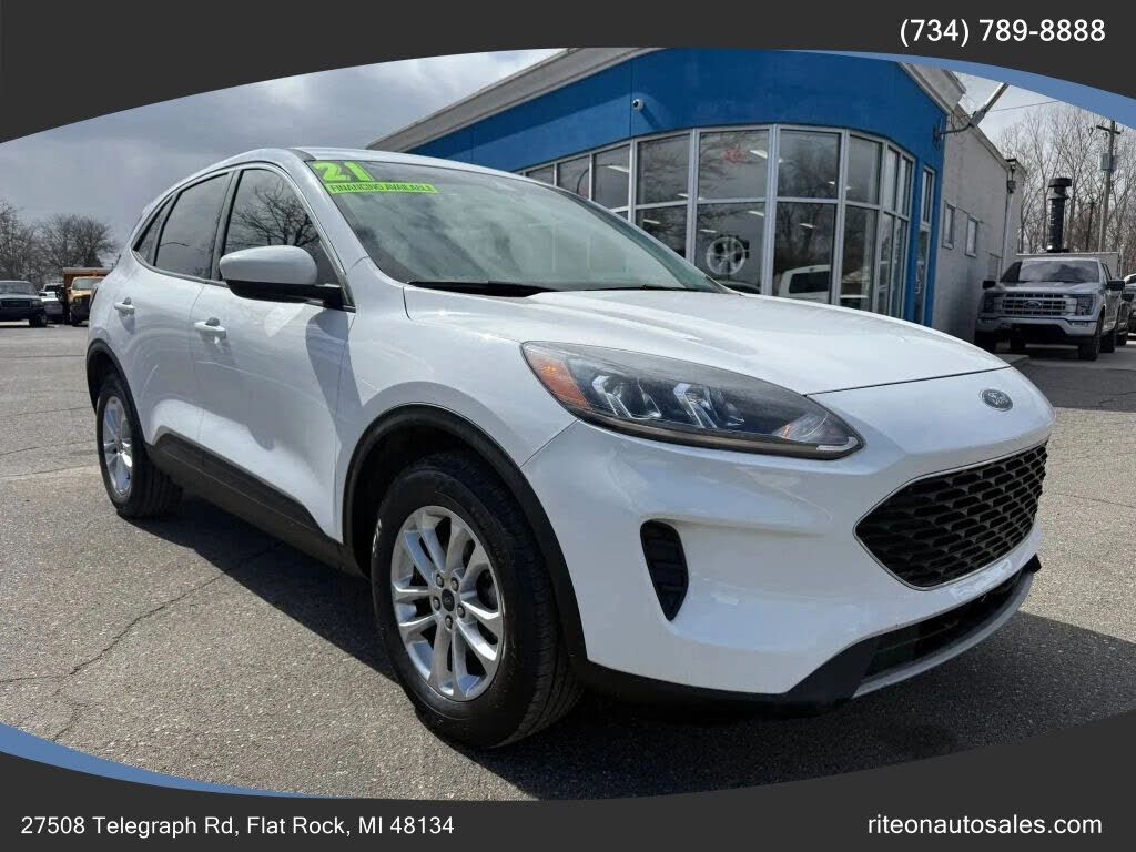 2021 FORD Escape