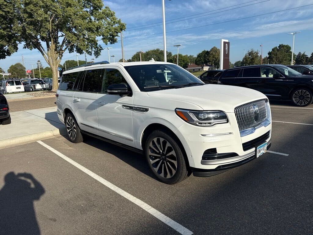 2022 LINCOLN Navigator L