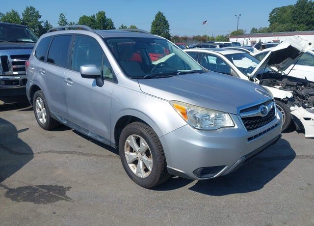2016 SUBARU Forester
