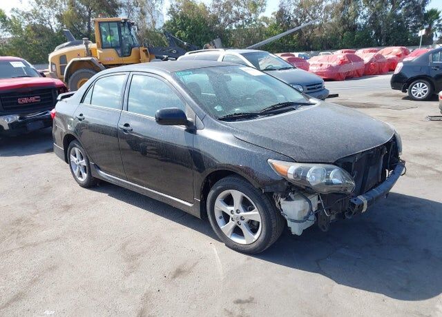 2011 TOYOTA Corolla