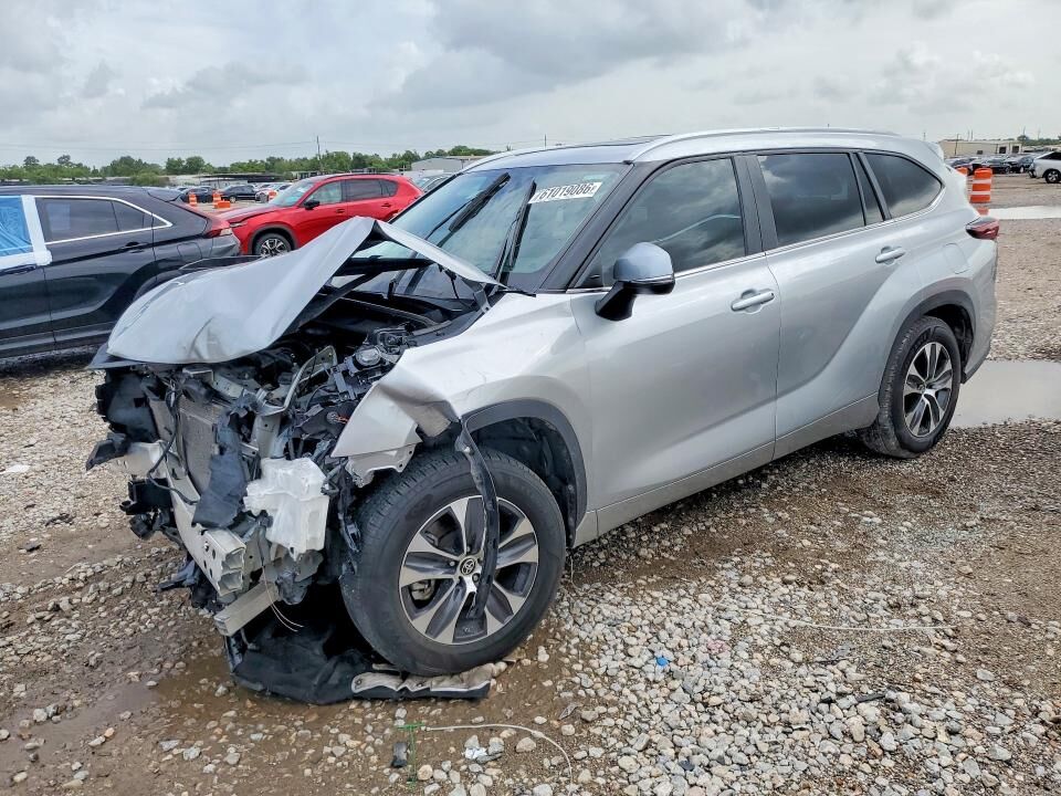 2024 TOYOTA Highlander