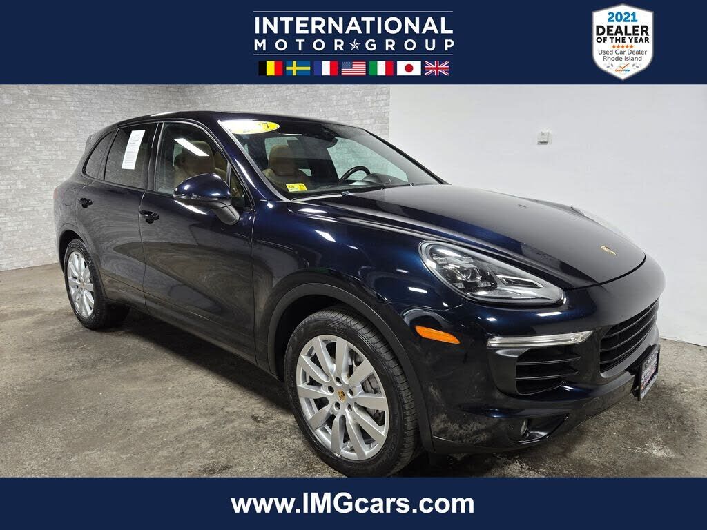 2017 PORSCHE Cayenne