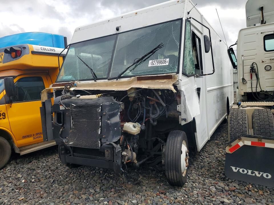 2020 FREIGHTLINER MT45 Chassis