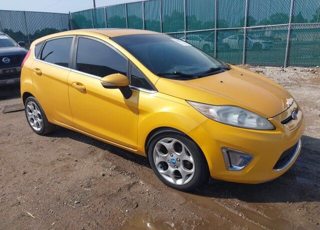 2011 FORD Fiesta