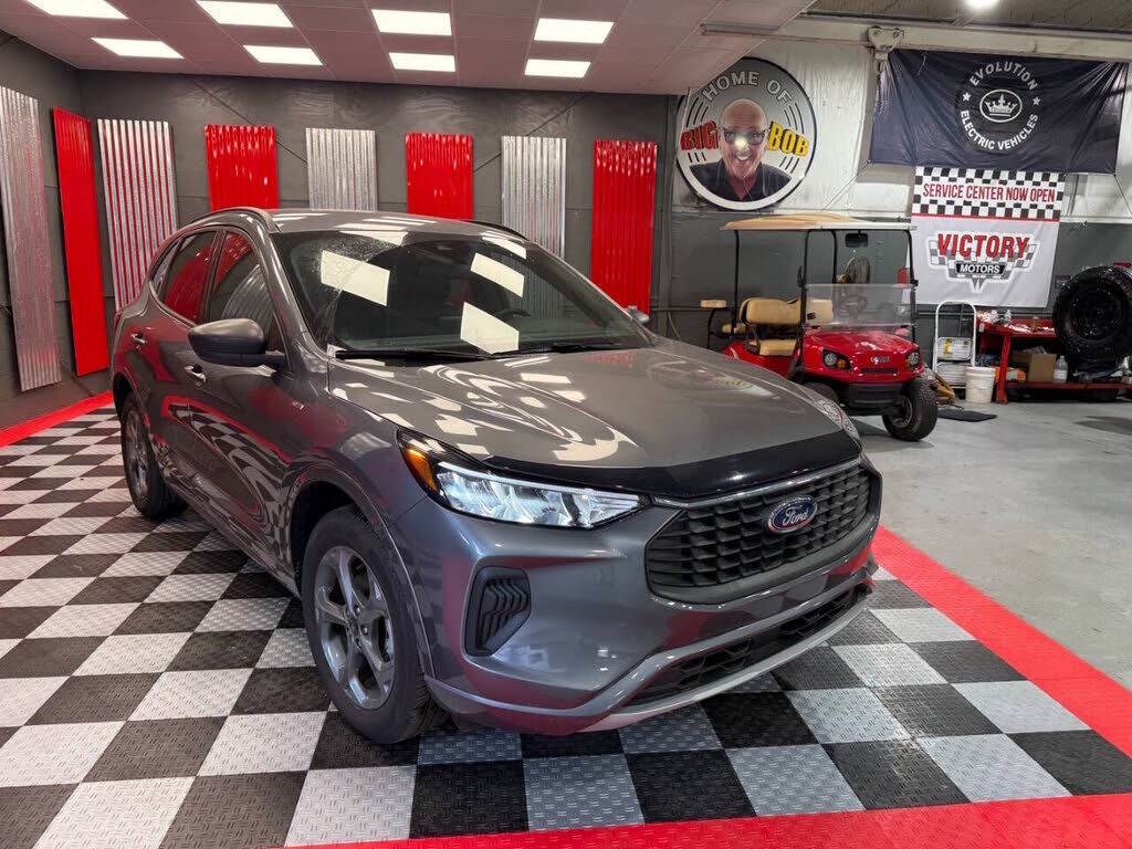 2024 FORD Escape