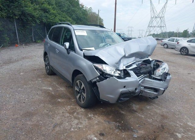 2017 SUBARU Forester