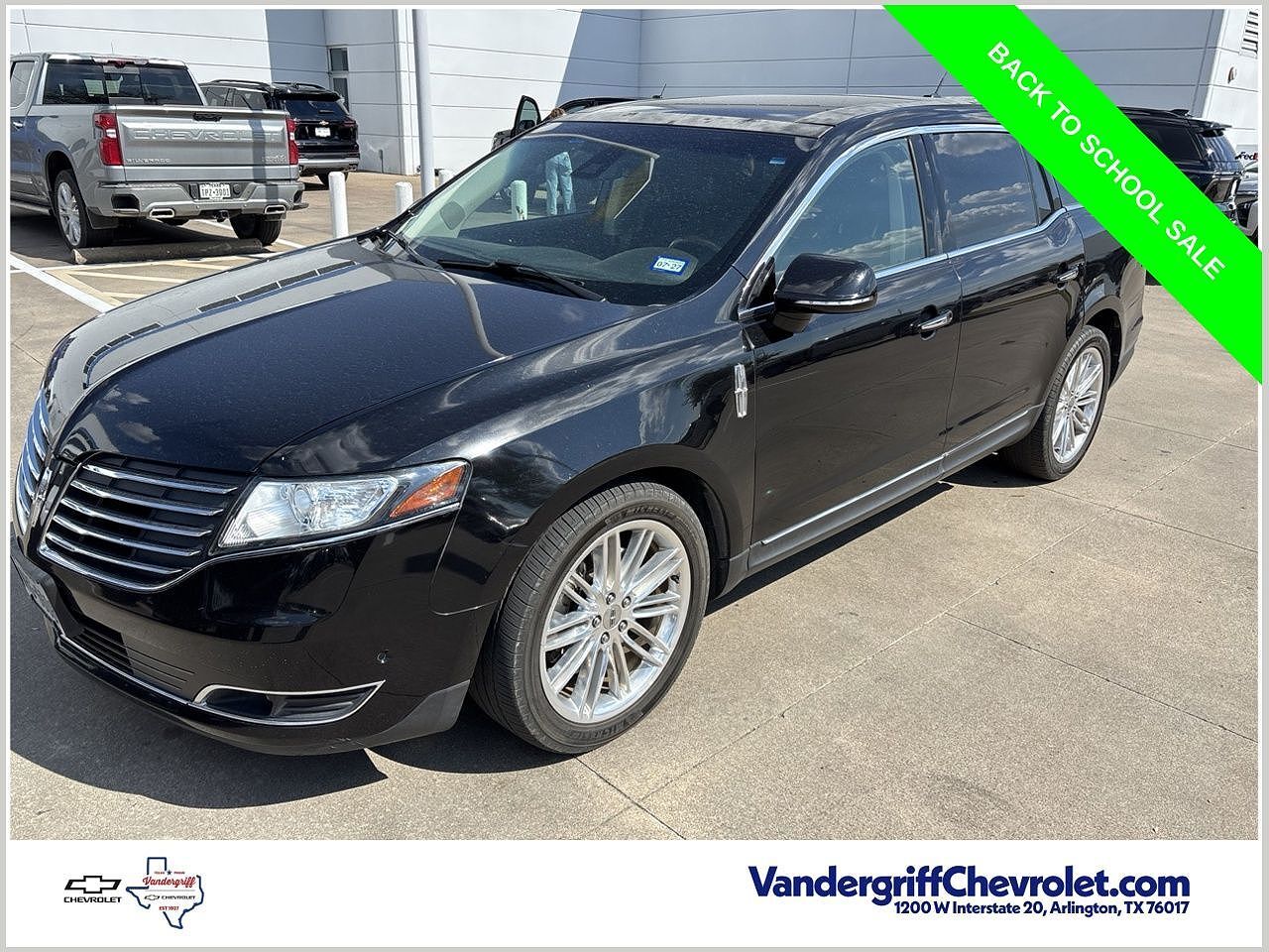 2019 LINCOLN MKT