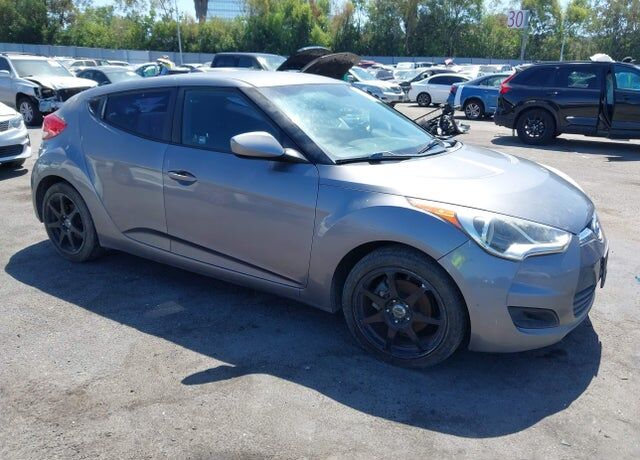 2012 HYUNDAI Veloster