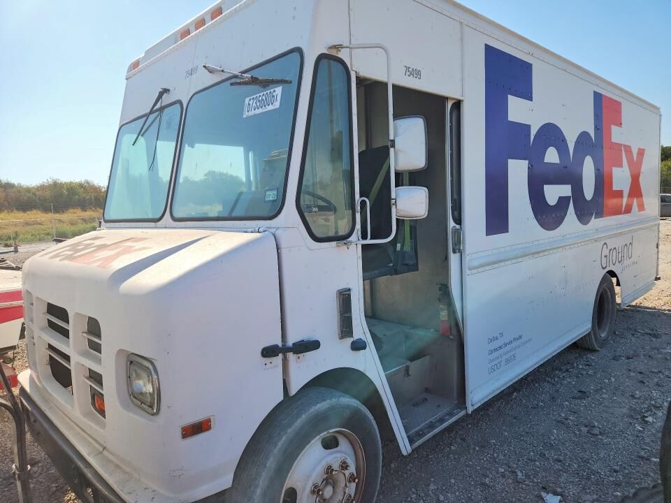 2001 INTERNATIONAL 1652-SC
