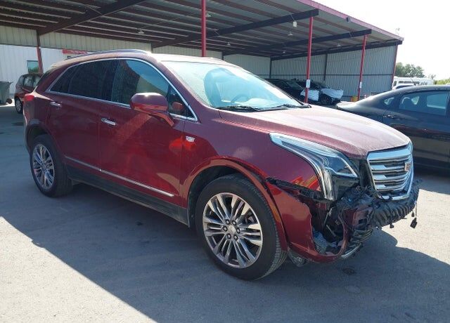 2017 CADILLAC XT5