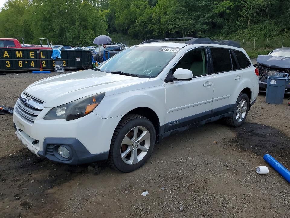 2013 SUBARU Outback