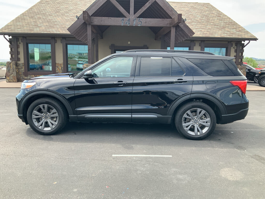2023 FORD Explorer