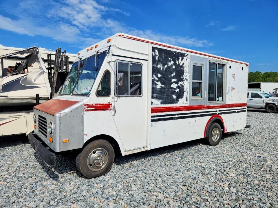 1989 GMC P Truck Forward