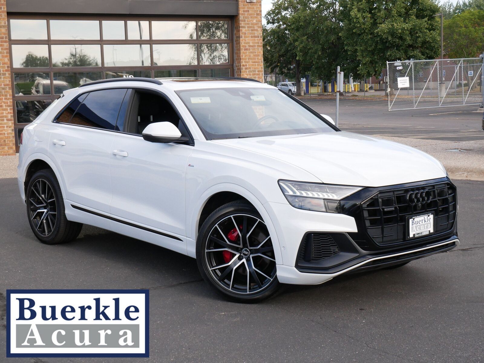 2021 AUDI Q8