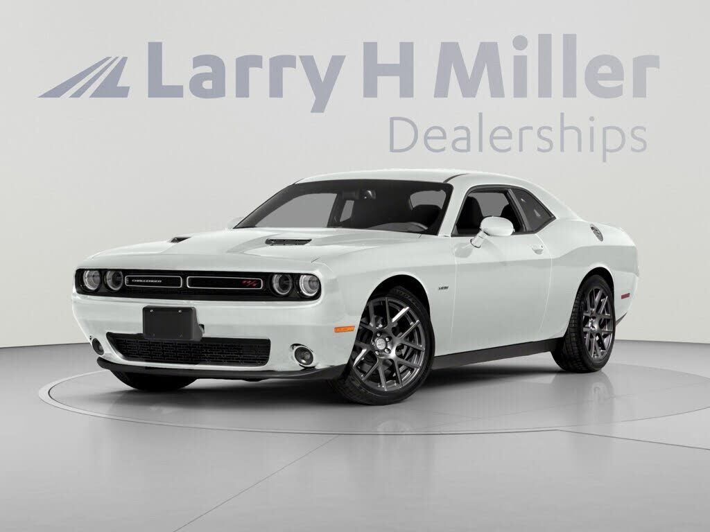 2015 DODGE Challenger