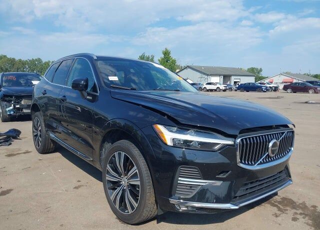 2022 VOLVO XC60