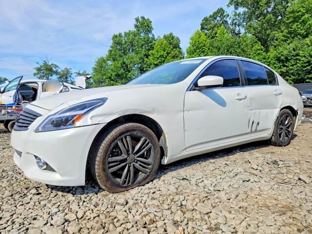 2013 INFINITI G37