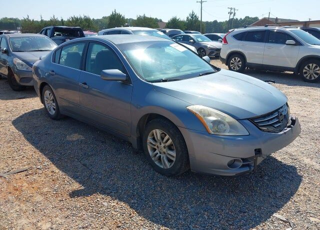 2012 NISSAN Altima