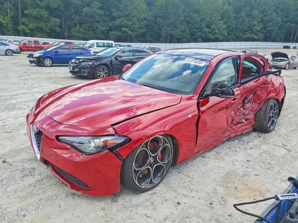 2022 ALFA ROMEO Giulia