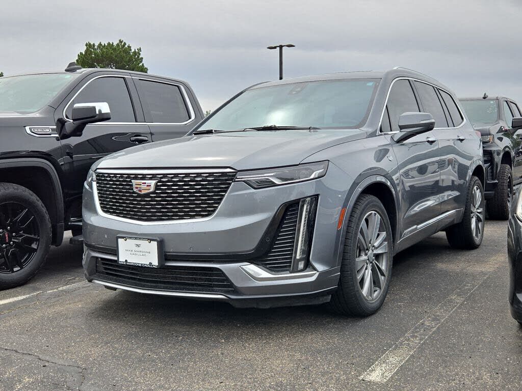2022 CADILLAC XT6