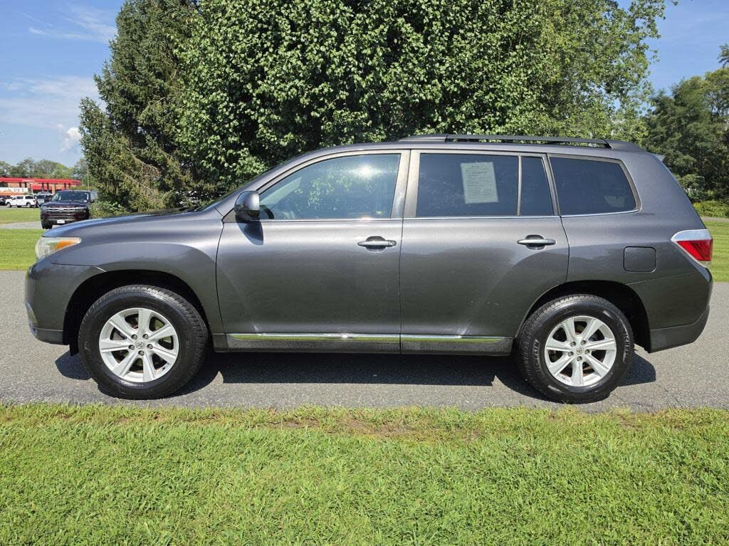 2013 TOYOTA Highlander