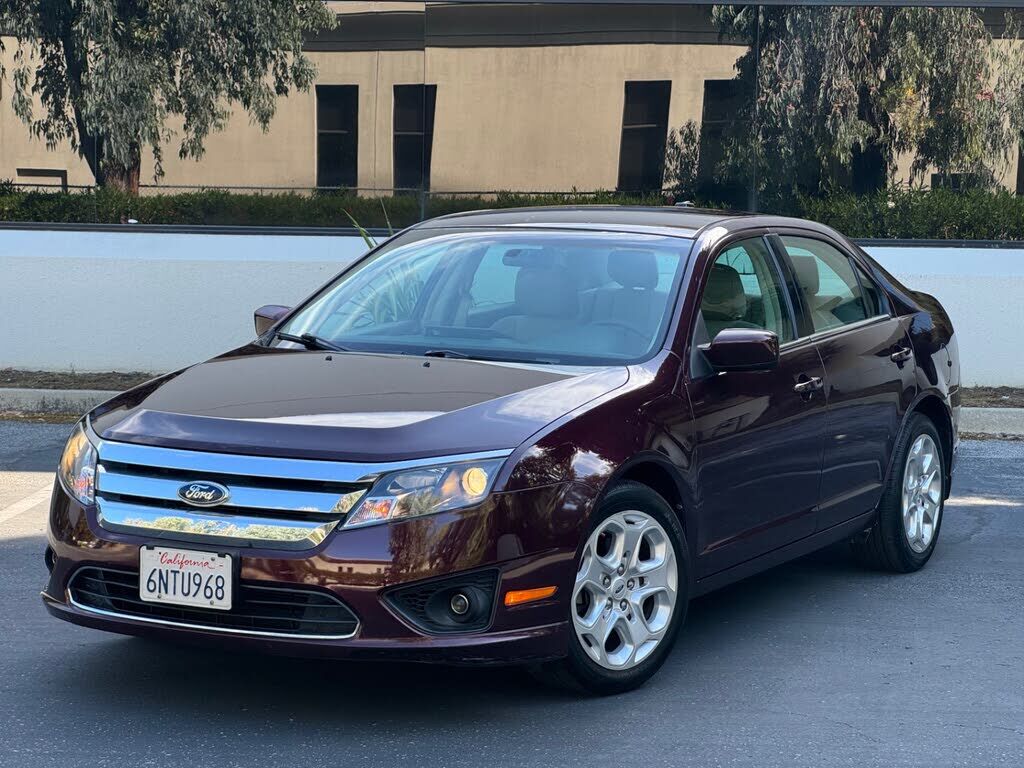 2011 FORD Fusion