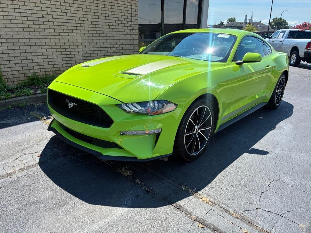 2020 FORD Mustang