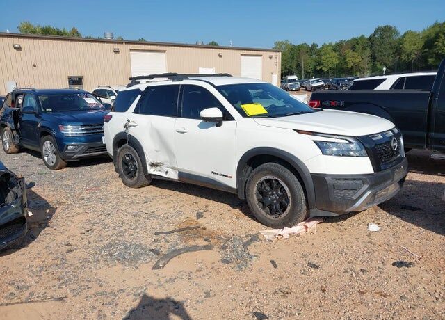 2024 NISSAN Pathfinder