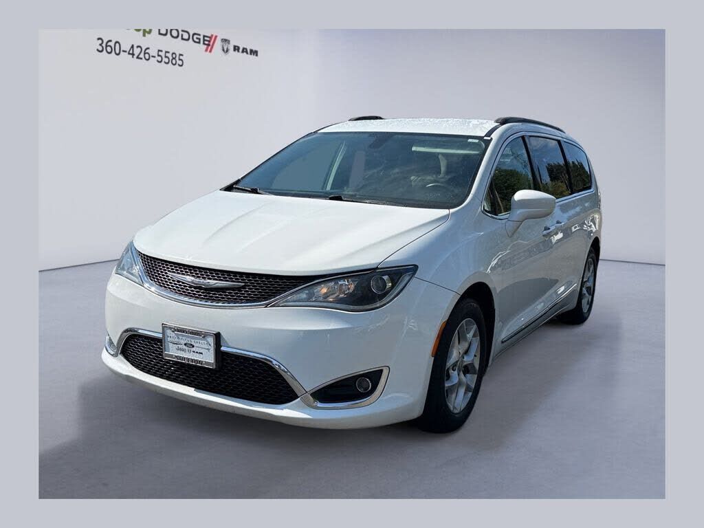 2017 CHRYSLER Pacifica