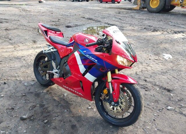 2024 HONDA CB
