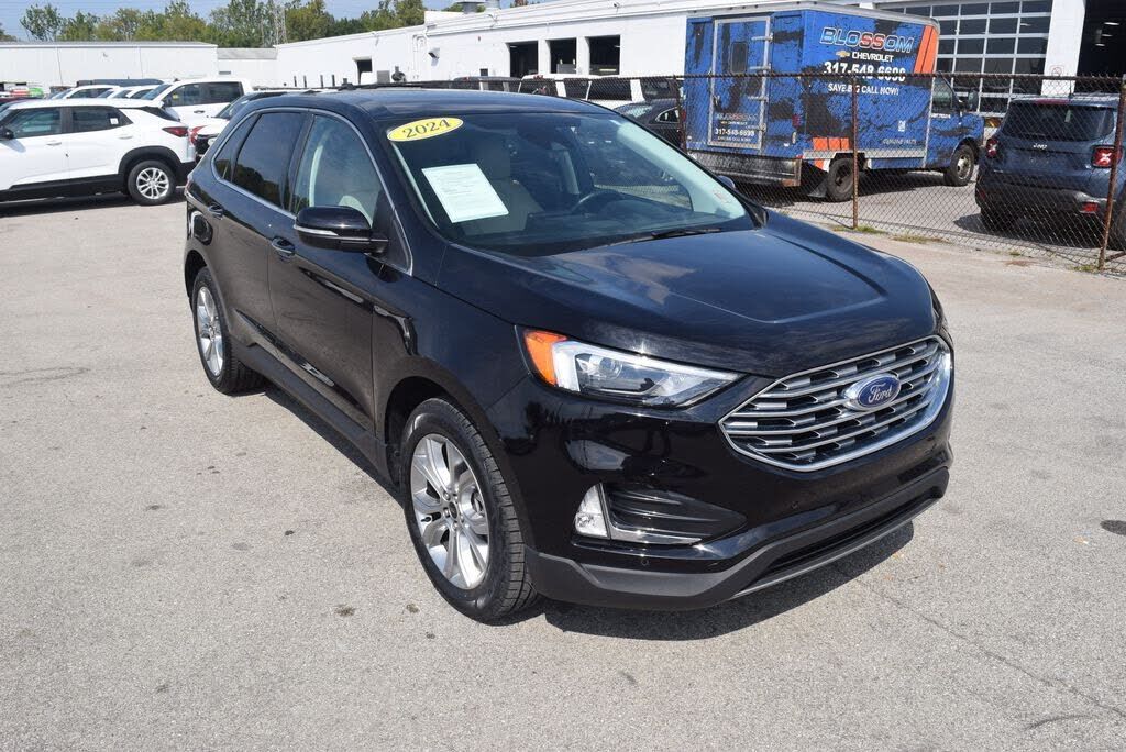 2024 FORD Edge