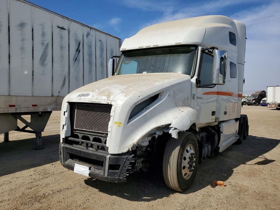 2021 VOLVO TRUCK VNL