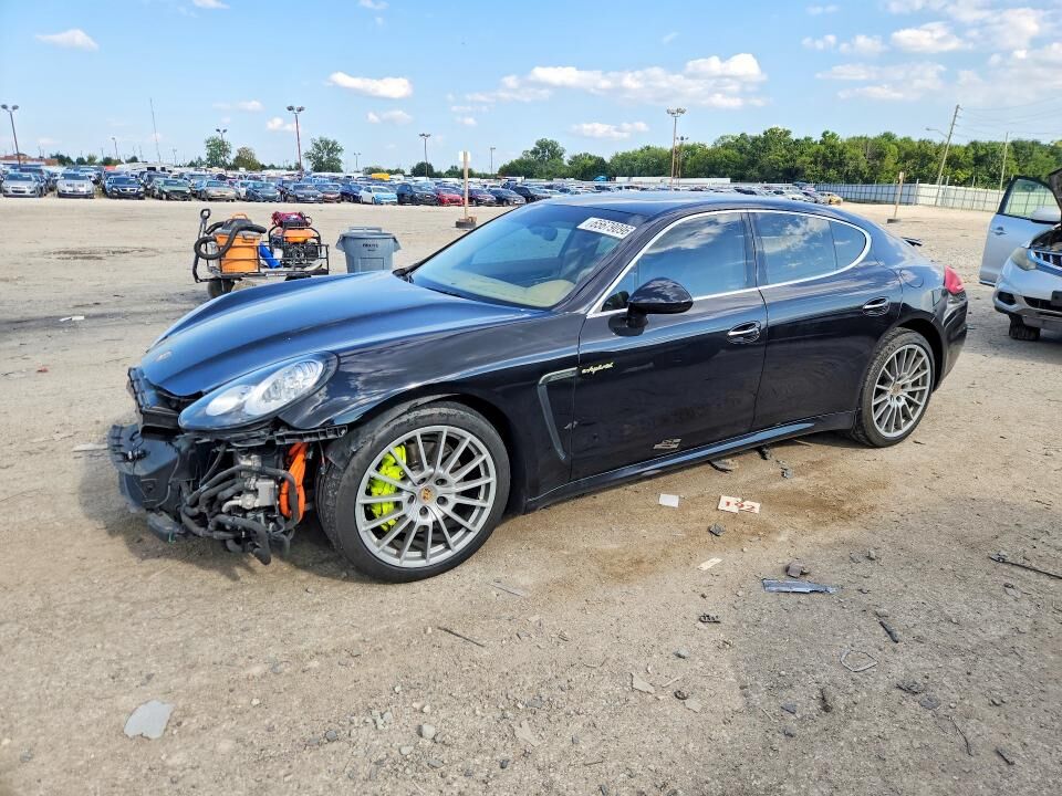 2015 PORSCHE Panamera