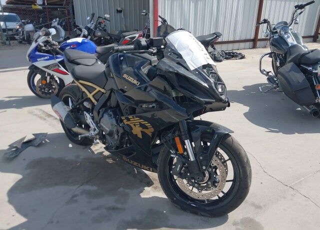 2026 SUZUKI GSX-8R