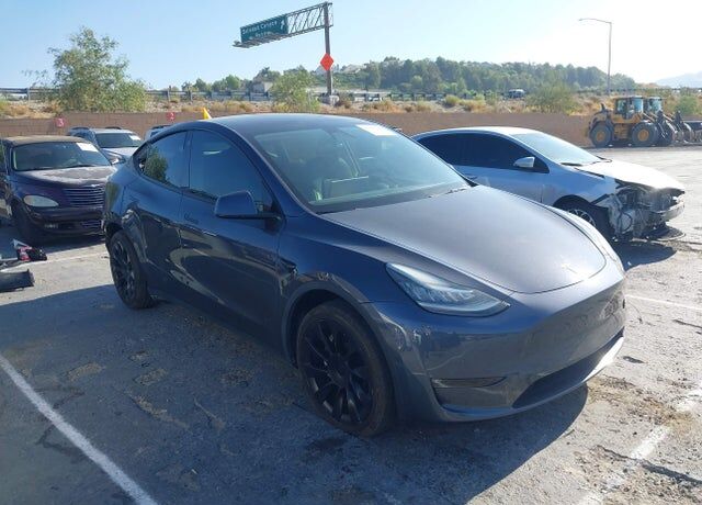 2022 TESLA Model Y