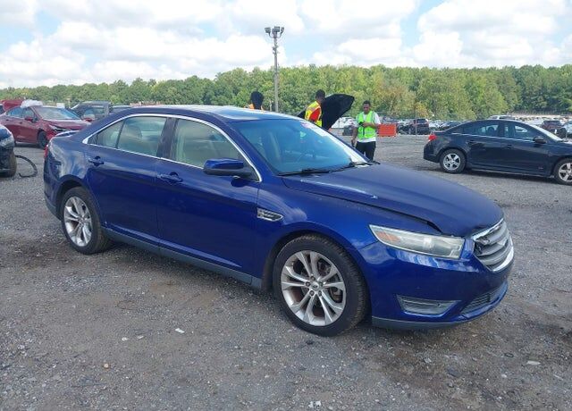 2013 FORD Taurus
