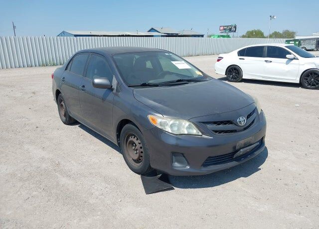 2011 TOYOTA Corolla