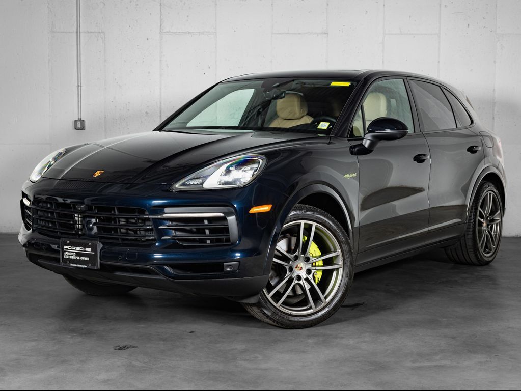 2023 PORSCHE Cayenne