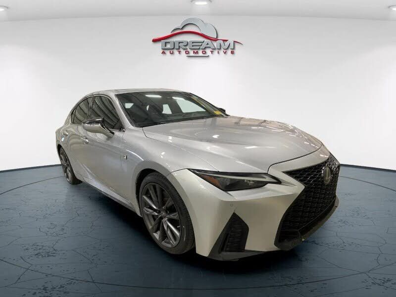 2021 LEXUS IS
