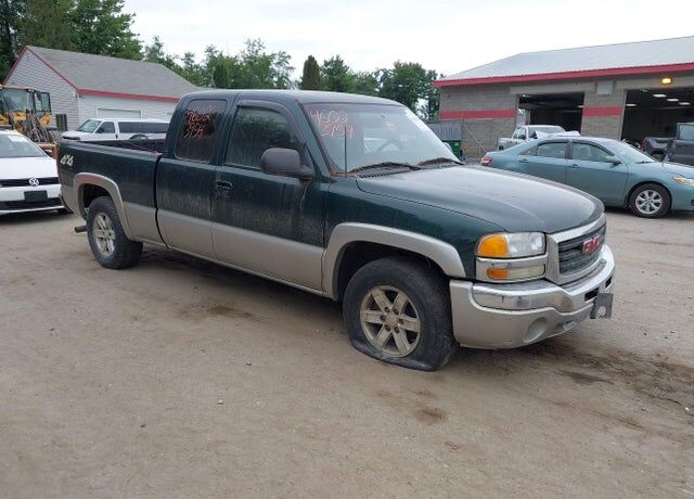 2005 GMC Sierra