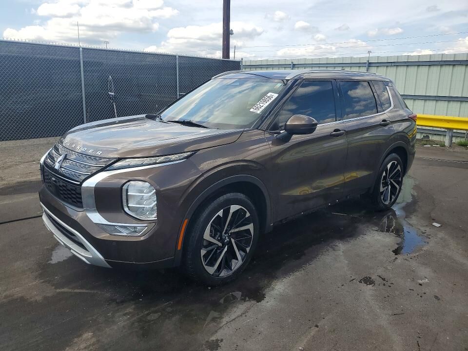 2022 MITSUBISHI Outlander