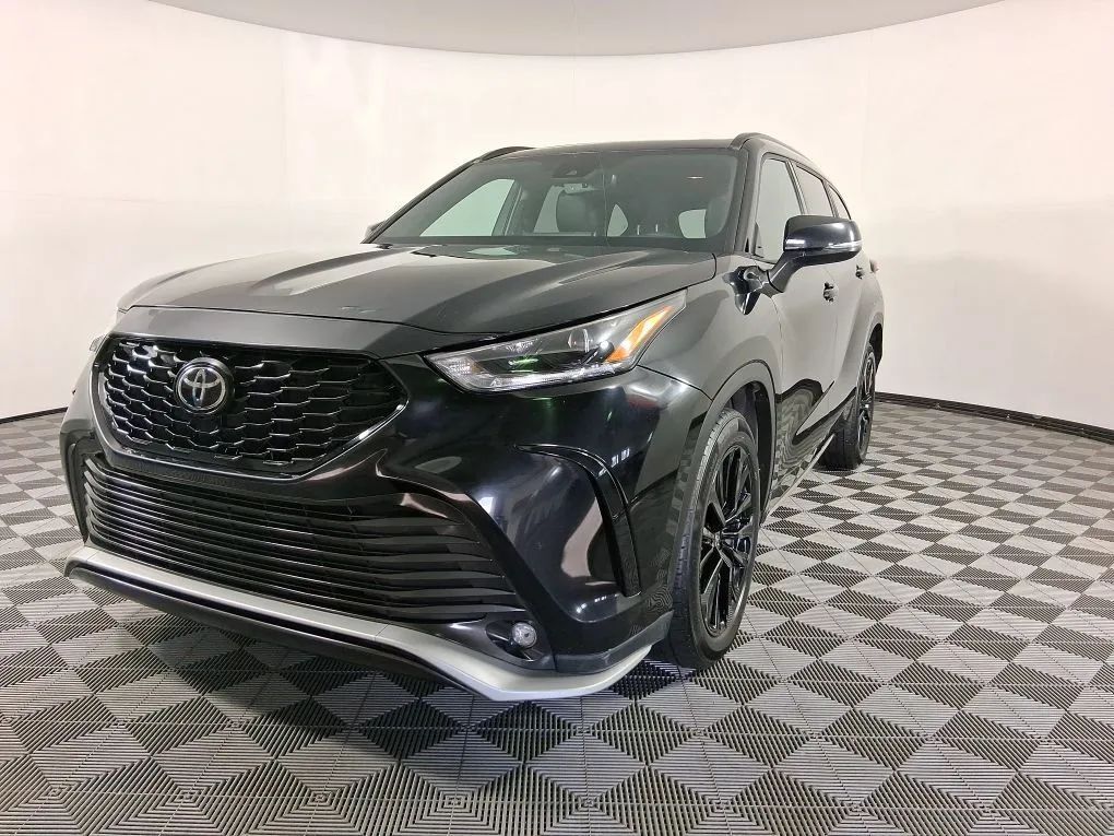 2024 TOYOTA Highlander