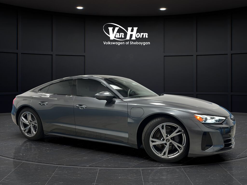 2024 AUDI e-tron GT