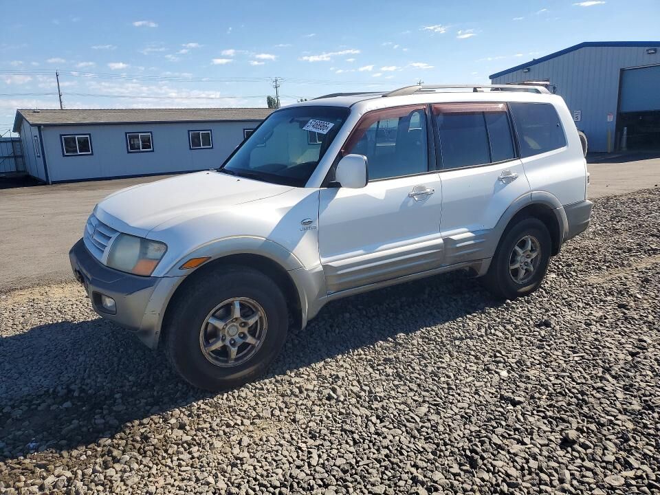 2002 MITSUBISHI Montero