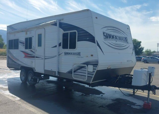 2012 FOREST RIVER Shockwave Toy Hauler