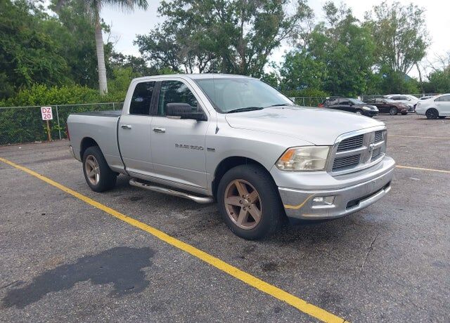 2012 DODGE Ram