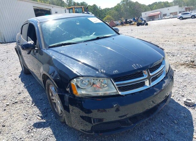 2012 DODGE Avenger